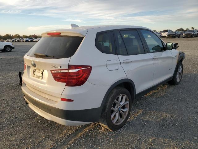 5UXWX9C54D0A31843 - 2013 BMW X3 XDRIVE28I WHITE photo 3