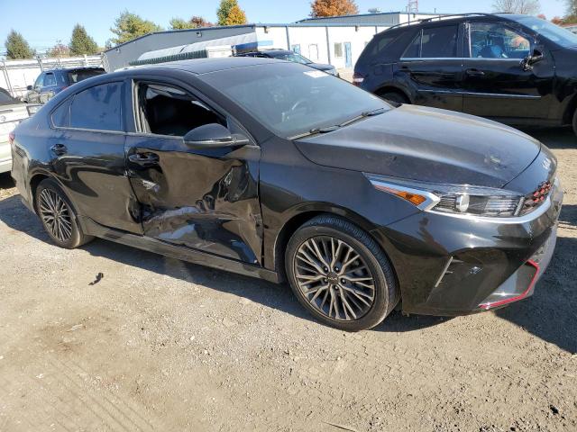 3KPF54AD7PE590476 - 2023 KIA FORTE GT LINE BLACK photo 4