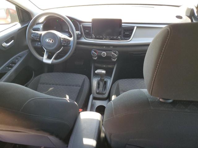 3KPA24AD4ME418372 - 2021 KIA RIO LX RED photo 8