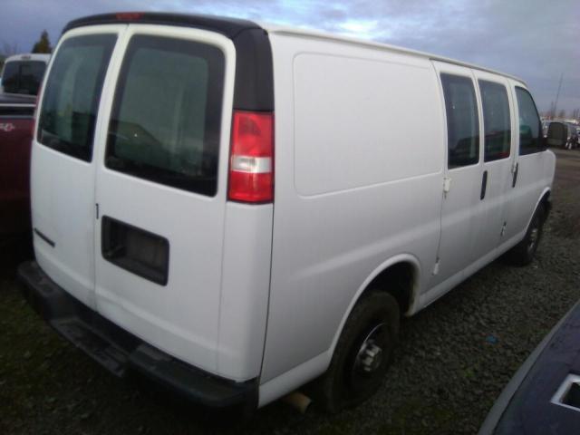 1GCWGAF76M1169049 - 2021 CHEVROLET EXPRESS G2 WHITE photo 3