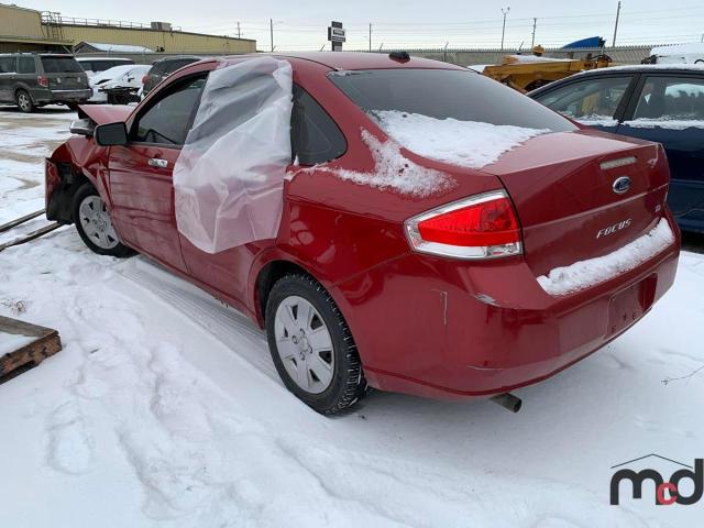 1FAHP3FN3AW132662 - 2010 FORD FOCUS SE RED photo 2