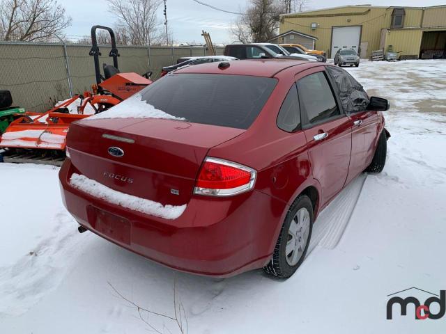 1FAHP3FN3AW132662 - 2010 FORD FOCUS SE RED photo 3