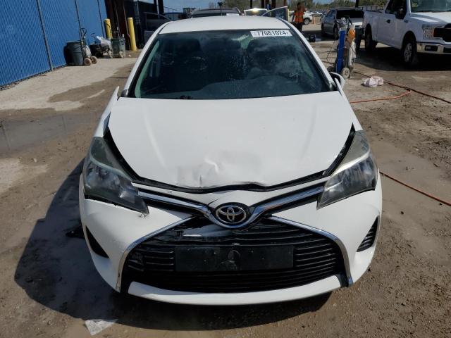 VNKKTUD38FA018610 - 2015 TOYOTA YARIS WHITE photo 5