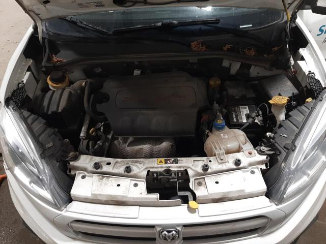 ZFBERFBB7J6L25260 - 2018 RAM PROMASTER SLT Սպիտակ լուսանկար 12