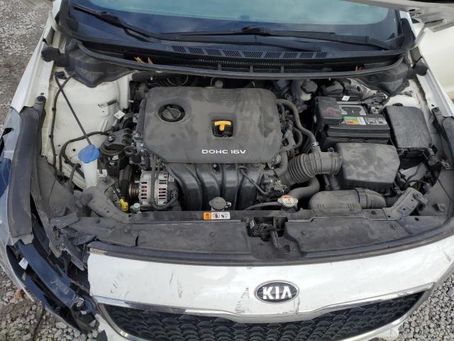 3KPFK4A71HE027816 - 2017 KIA FORTE LX WHITE photo 11