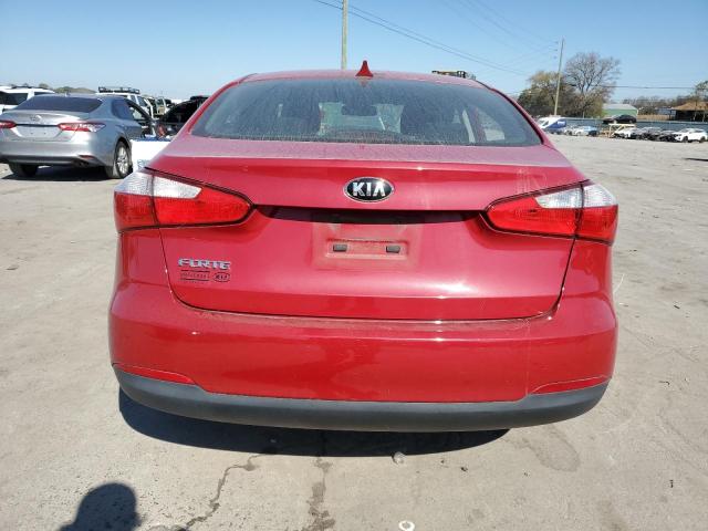 KNAFK4A63G5611603 - 2016 KIA FORTE LX RED photo 6