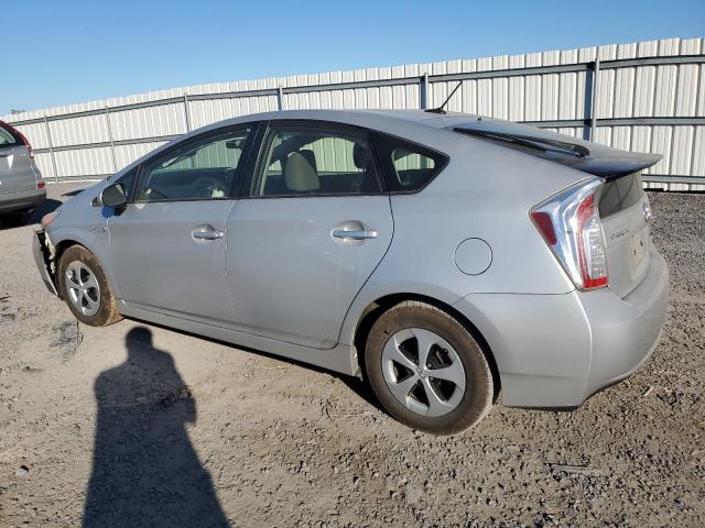 JTDKN3DU9F1959358 - 2015 TOYOTA PRIUS SILVER photo 2