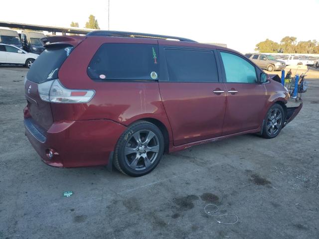 5TDXZ3DC9HS833637 - 2017 TOYOTA SIENNA SE BURGUNDY photo 3