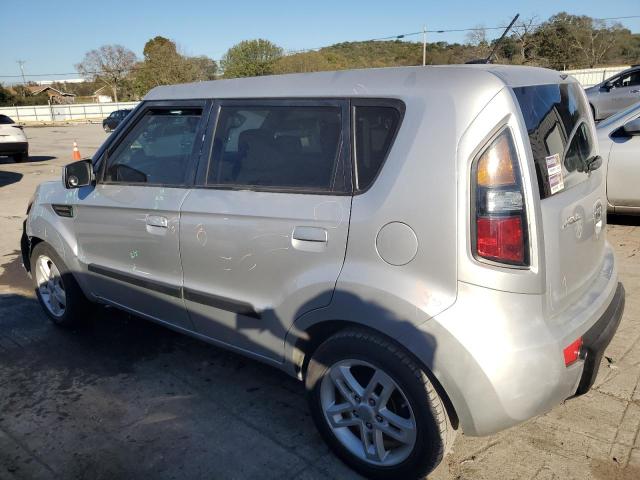 KNDJT2A28A7701658 - 2010 KIA SOUL + SILVER photo 2