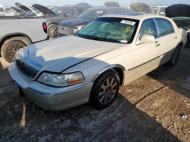 2005 LINCOLN TOWN CAR SIGNATURE LIMITED, 