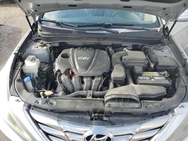 5NPEC4AC0CH401679 - 2012 HYUNDAI SONATA SE SILVER photo 11