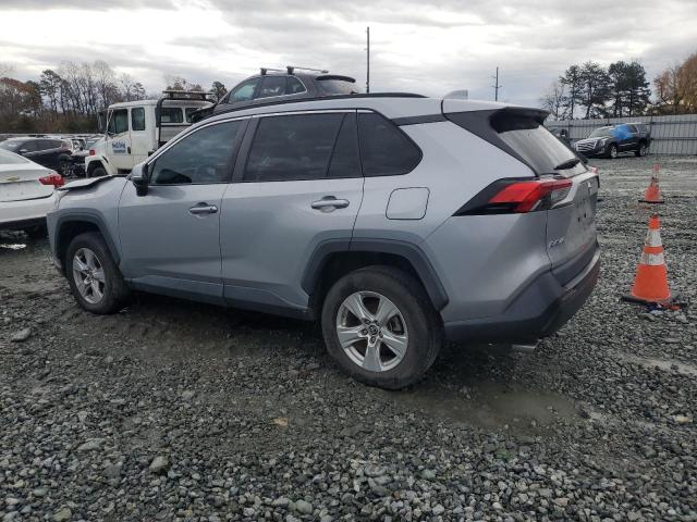 2T3W1RFV6KW019200 - 2019 TOYOTA RAV4 XLE SILVER photo 2