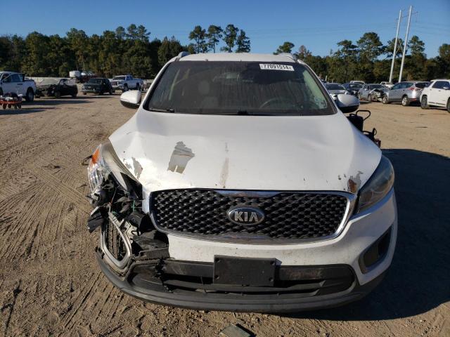 5XYPG4A52GG104781 - 2016 KIA SORENTO LX WHITE photo 5