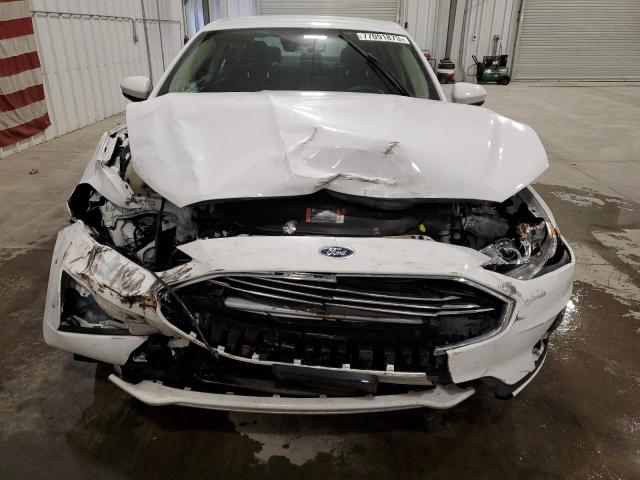 3FA6P0H71LR155657 - 2020 FORD FUSION SE WHITE photo 5