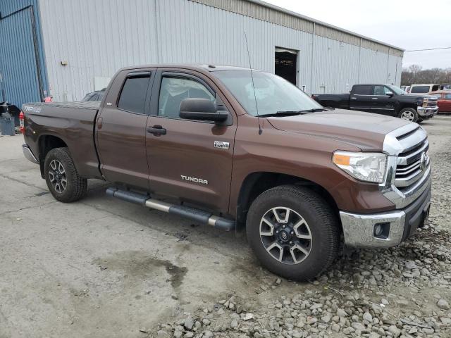 5TFUY5F12GX513744 - 2016 TOYOTA TUNDRA DOUBLE CAB SR/SR5 BROWN photo 4