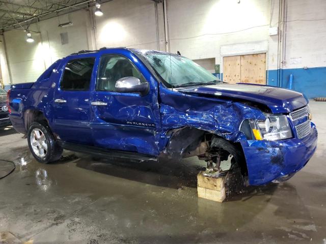 3GNTKFE70DG342749 - 2013 CHEVROLET AVALANCHE LT BLUE photo 4