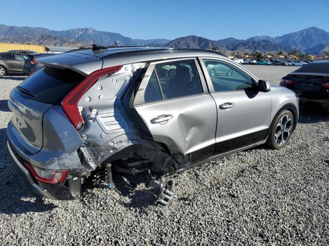 KNDCR3LE7P5049088 - 2023 KIA NIRO EX SILVER photo 3