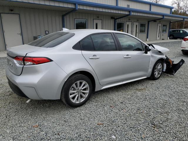 5YFB4MDE1PP048956 - 2023 TOYOTA COROLLA LE SILVER photo 3