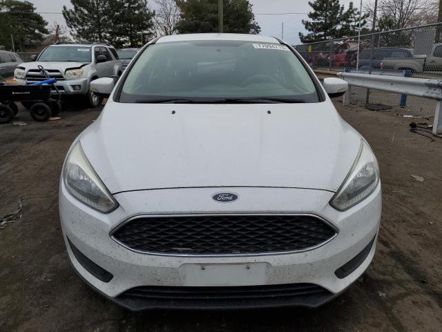 1FADP3K20GL255338 - 2016 FORD FOCUS SE WHITE photo 5