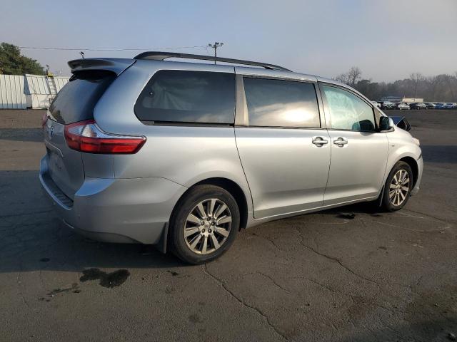 5TDDZ3DC5HS151535 - 2017 TOYOTA SIENNA XLE GRAY photo 3