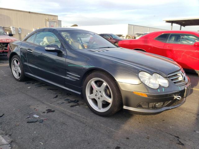 WDBSK75F43F011981 - 2003 MERCEDES-BENZ SL 500R GRAY photo 4