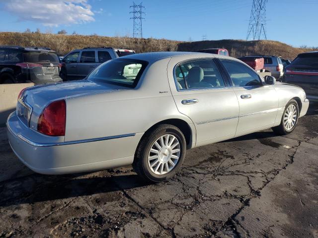 1LNHM81W44Y674941 - 2004 LINCOLN TOWN CAR EXECUTIVE TAN photo 3