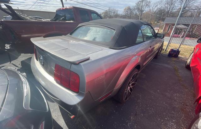 1ZVHT84N585175192 - 2008 FORD MUSTANG SILVER photo 4