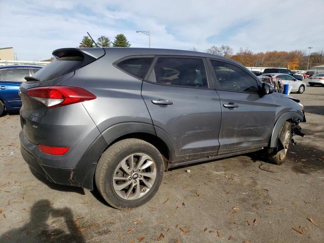 KM8J2CA40JU679243 - 2018 HYUNDAI TUCSON SE GRAY photo 3