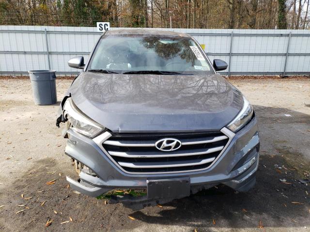 KM8J2CA40JU679243 - 2018 HYUNDAI TUCSON SE GRAY photo 5