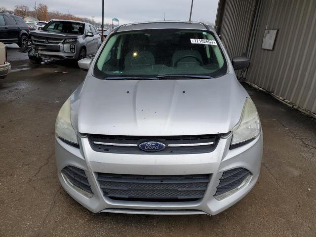 1FMCU9GX4EUC23422 - 2014 FORD ESCAPE SE SILVER photo 5