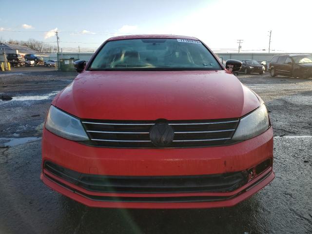 3VWD17AJ1FM206106 - 2015 VOLKSWAGEN JETTA SE RED photo 5