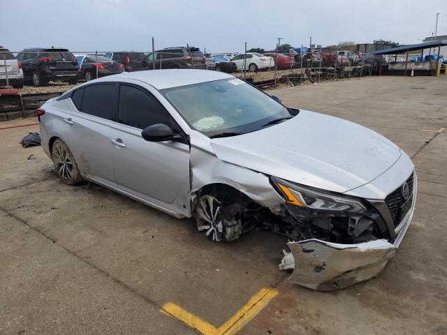 1N4BL4CV9LC146050 - 2020 NISSAN ALTIMA SR SILVER photo 4