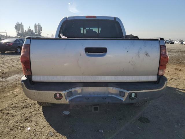 3TMJU62N28M062111 - 2008 TOYOTA TACOMA DOUBLE CAB PRERUNNER SILVER photo 6