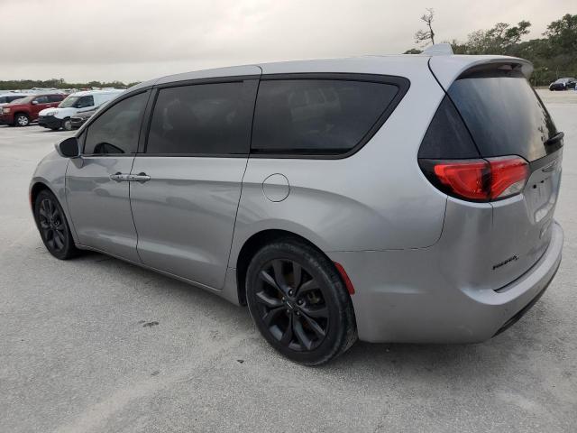 2C4RC1FG6JR228150 - 2018 CHRYSLER PACIFICA TOURING PLUS Gümüş foto 2