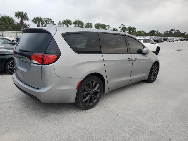 2C4RC1FG6JR228150 - 2018 CHRYSLER PACIFICA TOURING PLUS Gümüş foto 3