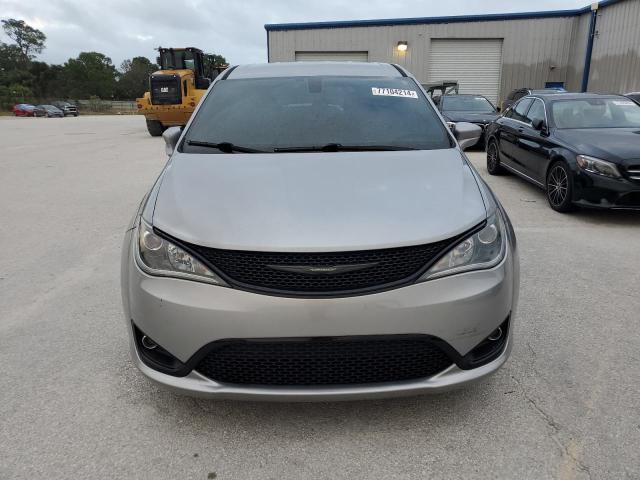 2C4RC1FG6JR228150 - 2018 CHRYSLER PACIFICA TOURING PLUS Gümüş foto 5