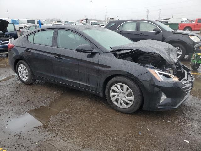 5NPD74LF7KH465837 - 2019 HYUNDAI ELANTRA SE BLACK photo 4