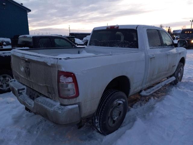 3C6UR5DJ2NG182513 - 2022 RAM 2500 BIG HORN/LONE STAR WHITE photo 3