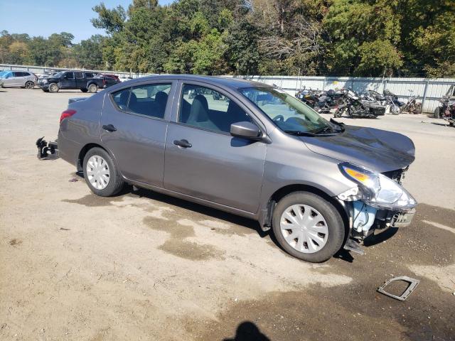 3N1CN7AP7GL879483 - 2016 NISSAN VERSA S BROWN photo 4