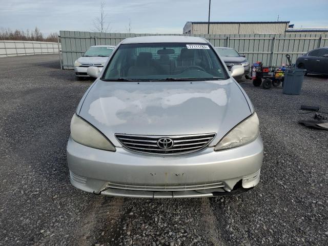 4T1BE32K45U972173 - 2005 TOYOTA CAMRY LE SILVER photo 5