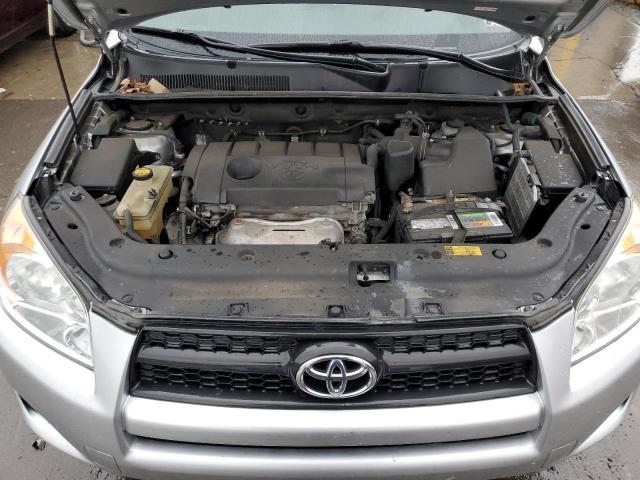 2T3BF4DV5BW119715 - 2011 TOYOTA RAV4 SILVER photo 11