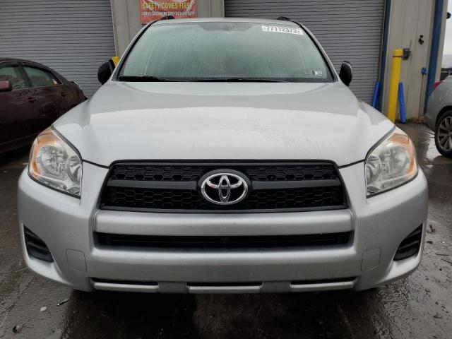 2T3BF4DV5BW119715 - 2011 TOYOTA RAV4 SILVER photo 5