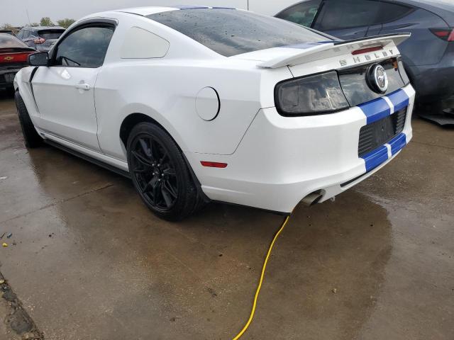 1ZVBP8AMXE5277573 - 2014 FORD MUSTANG WHITE photo 2