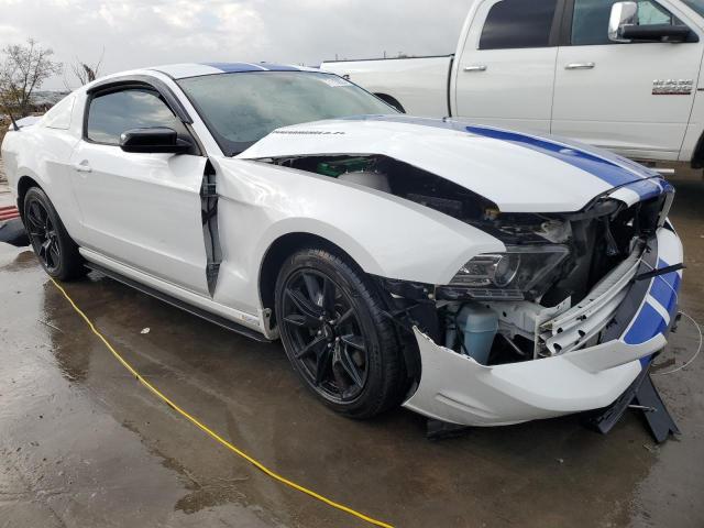 1ZVBP8AMXE5277573 - 2014 FORD MUSTANG WHITE photo 4