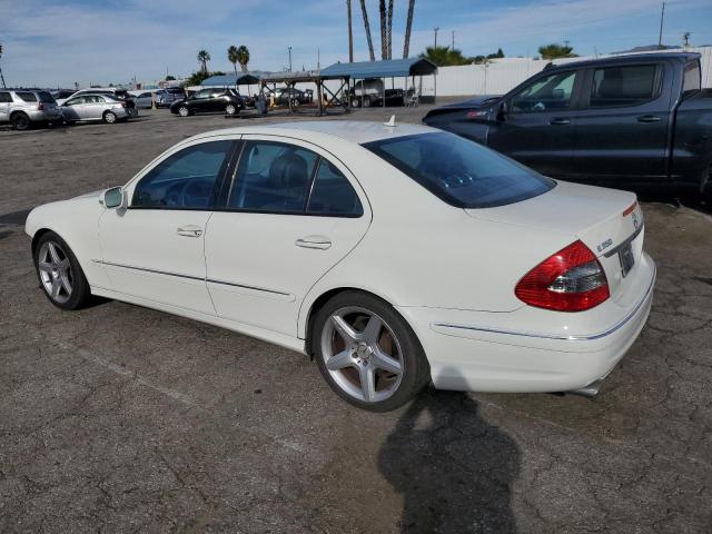 WDBUF56XX9B378182 - 2009 MERCEDES-BENZ E 350 WHITE photo 2