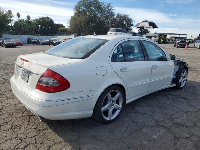 WDBUF56XX9B378182 - 2009 MERCEDES-BENZ E 350 WHITE photo 3