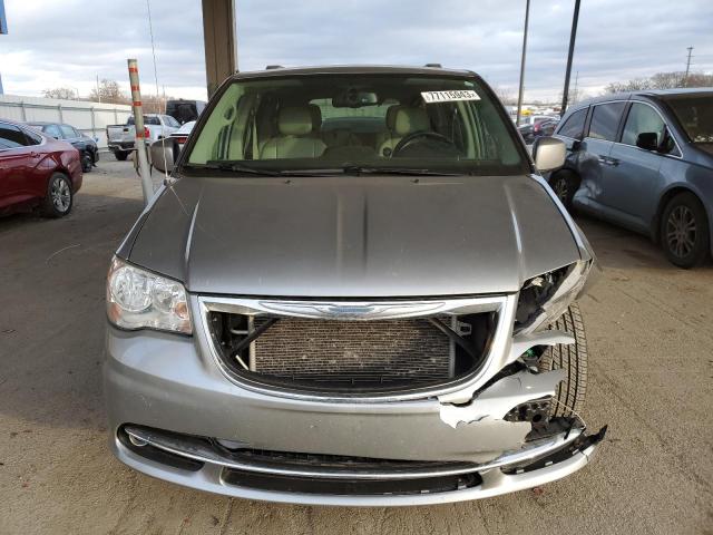 2C4RC1BG2DR583861 - 2013 CHRYSLER TOWN & COU TOURING 银色 照片 5