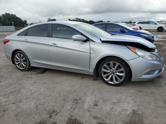 5NPEC4AC3DH782204 - 2013 HYUNDAI SONATA SE SILVER photo 4