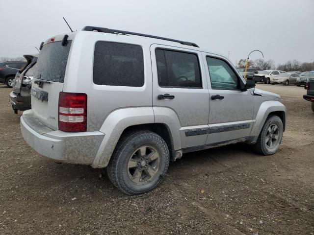 1J8GN28K78W253383 - 2008 JEEP LIBERTY SPORT SILVER photo 3