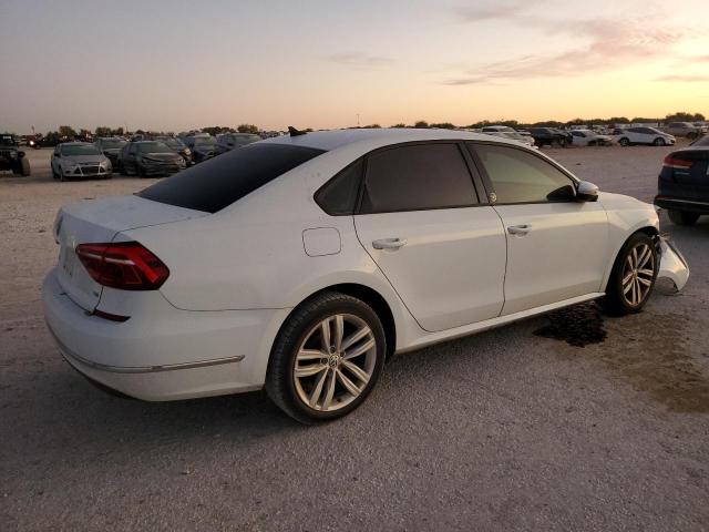 1VWLA7A37KC013984 - 2019 VOLKSWAGEN PASSAT WOLFSBURG WHITE photo 3